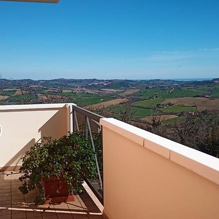 Mombaroccio Appartamento Che Vista! Affittacamere מראה חיצוני תמונה