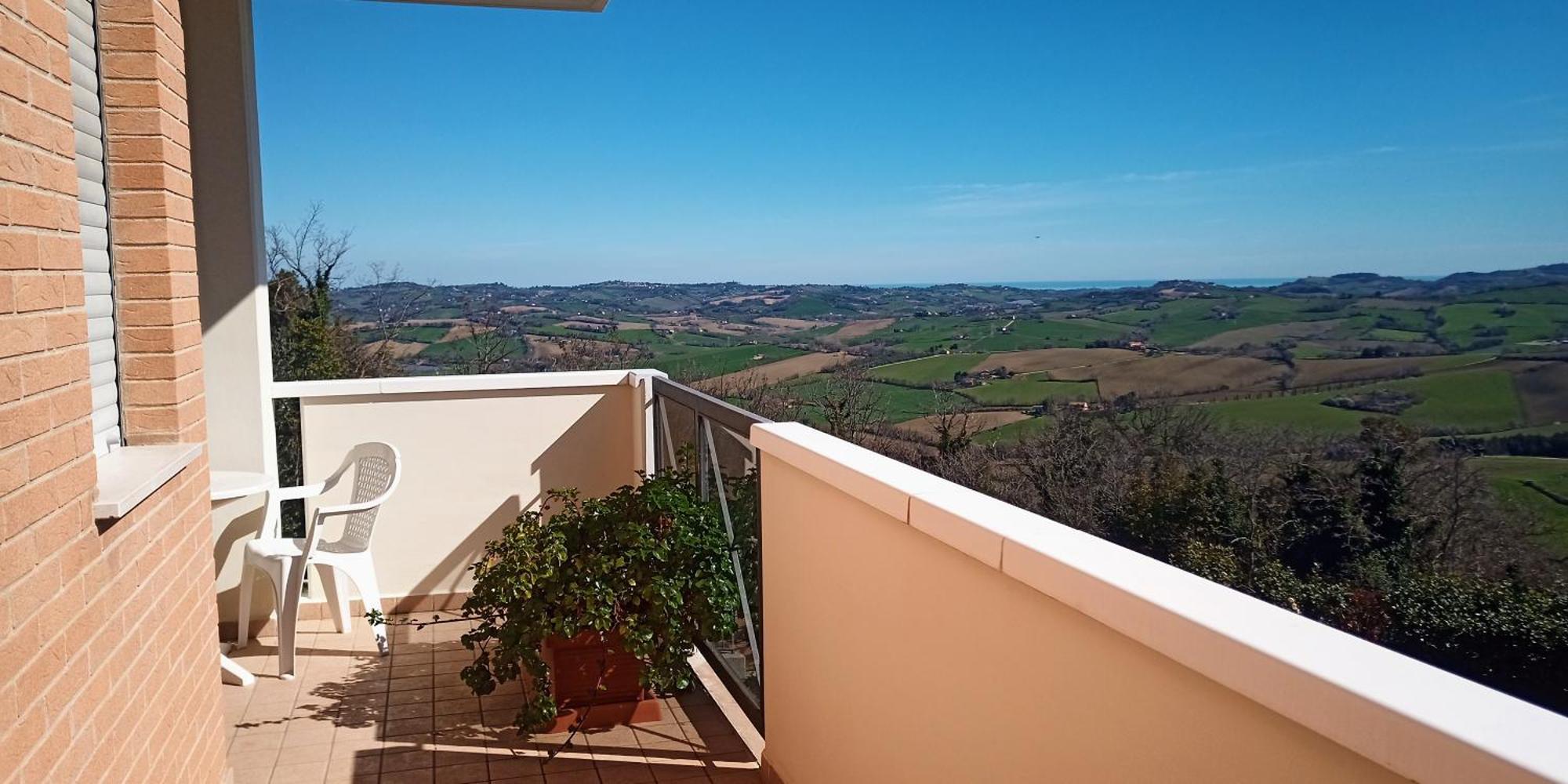 Mombaroccio Appartamento Che Vista! Affittacamere מראה חיצוני תמונה