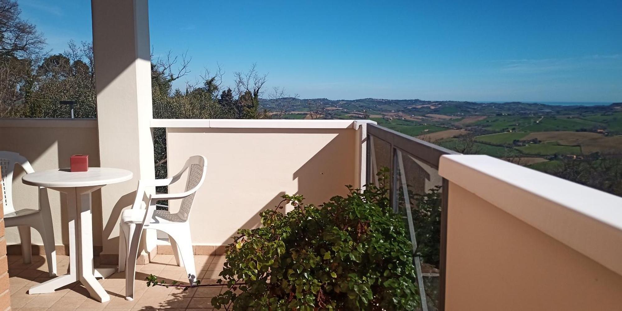 Mombaroccio Appartamento Che Vista! Affittacamere מראה חיצוני תמונה